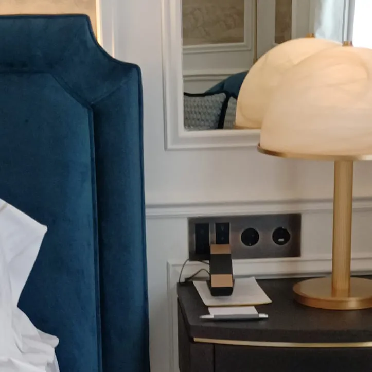 The Palace, a Luxury Collection Hotel · Placa a medida para una suite de lujo
